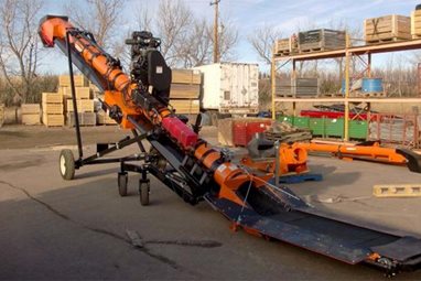 Batco 2400 Series Railcar Unloader